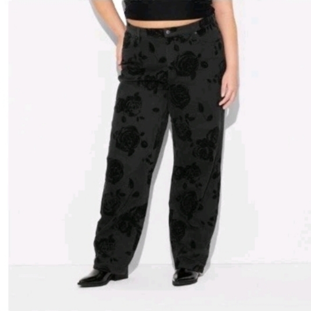 Wild Fable Women's High-Rise Black Floral Print Stretch Denim Straight